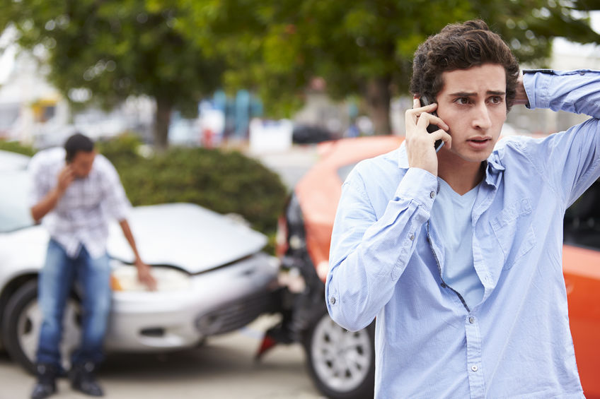 New teen driver calls insurance agent after accident